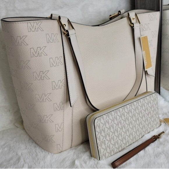 🎀 Michael Kors 3 SET Matching Shoulder Bag Tote Handbag Wallet Charm Pom NWT - Picture 5 of 14